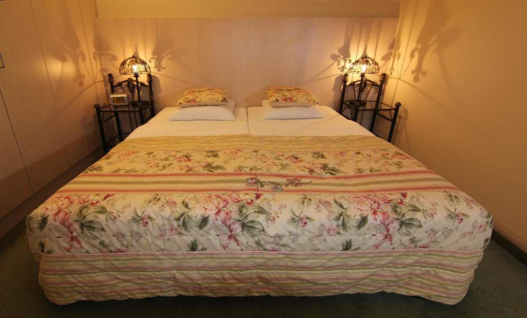 Hotel Restaurant Oolderhof Bv 4*